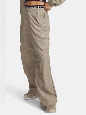 Wild Fable khaki cargo pants, size small